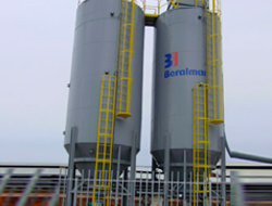 The MICROMATIC system enables the hygienic storage of petcoke.